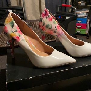Christain Siriano size 7